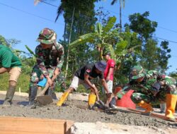 Semangat Gotong Royong Pembangunan Jalan TMMD Reguler ke-129