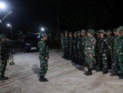 Lagu Syukur Menjadi Penutup Apel Malam Satgas TMMD di Desa Cukil
