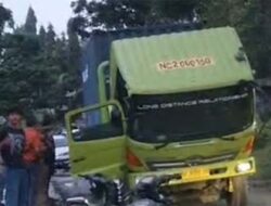 Truk Rusak Picu Kemacetan Parah di Solok
