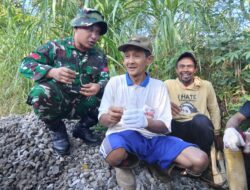Pererat Silaturahmi Saat Istirahat Bersama Warga