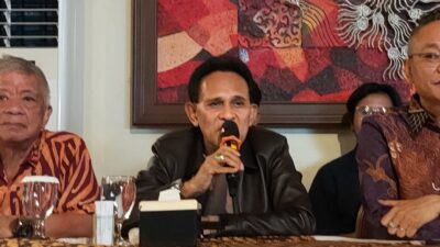 Ketua Umum Peradi Bersatu, Zevrijn Boy Kanu.