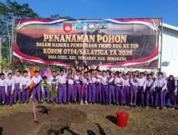 Pelajar MI Desa Cukil Ikut Meriahkan Pembukaan TMMD Reguler 2026