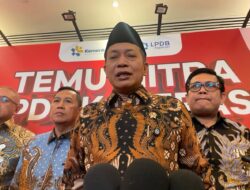 Menkop Jelaskan Alasan Koperasi Merah Putih Melawai Hanya Raup Laba Rp78 Ribu