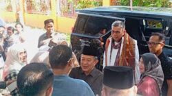 Beny Saswin Nasrun, saat sampai di kediamannya.