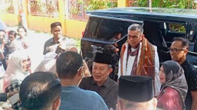 Beny Saswin Nasrun, saat sampai di kediamannya.