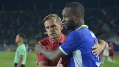 Antar Persib Menang 1-0 atas Arema FC, Igor Tolic Masih Terbayang Bojan Hodak.