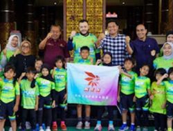 Wali Kota Fadly Amran Lepas 14 Atlet KIIS Padang, Targetkan Emas di Kejuaraan Nasional