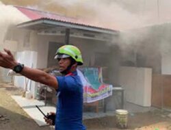 Rumah di Rimbo Kaluang Padang Ludes Terbakar, Kerugian Ditaksir Capai Rp300 Juta