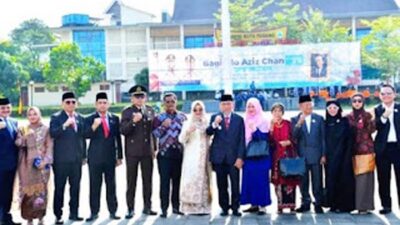 Wakil Walikota Maigus Nasir memimpin upacara.