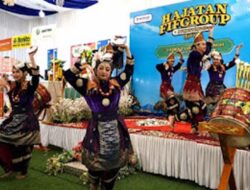FIFGROUP Gelar Hajatan Cabang Bukittinggi, Tawarkan Promo dan Hadiah Umrah untuk Nasabah