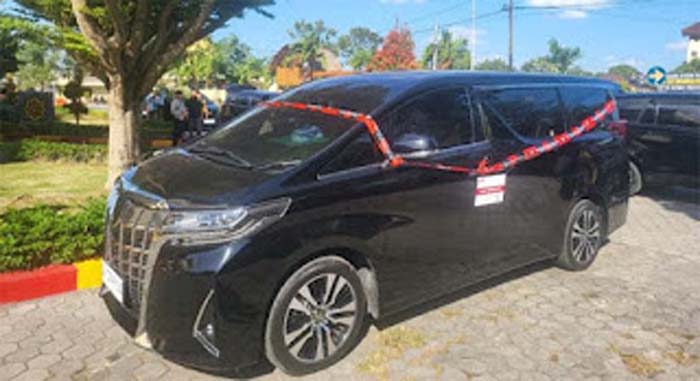 KPK menyita satu mobil Toyota Alphard terkait kasus dugaan.