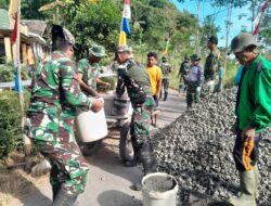 Pengecoran Jalan TMMD Dikebut, Satgas dan Warga