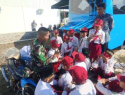 Kebersamaan TNI dan Siswa SDN 1 Cukil Warnai Pelaksanaan TMMD Reguler ke-129