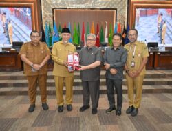 Gubernur Mahyeldi Serahkan KUA-PPAS 2027 ke DPRD, Akselerasi Transformasi Ekonomi Jadi Prioritas