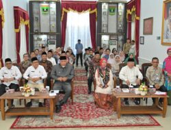 Mahyeldi Ajak Kampus Jadikan Hibah Buku Sastra Tamil Media Penguat Riset dan Pelestarian Warisan Minangkabau