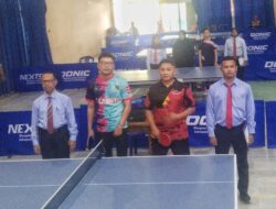 Bintang dan Riri Juara Tunggal Umum Kejurprov Tenis Meja Sumbar di Payakumbuh