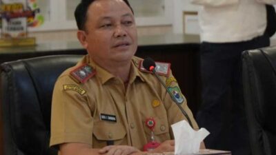 Sekda Kapuas Dr. Usis I Sangkai, S.Hut., M.Si