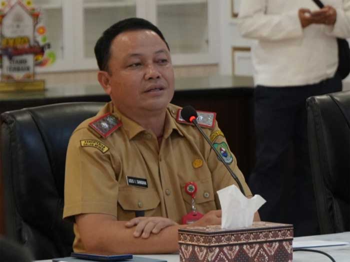 Sekda Kapuas Dr. Usis I Sangkai, S.Hut., M.Si