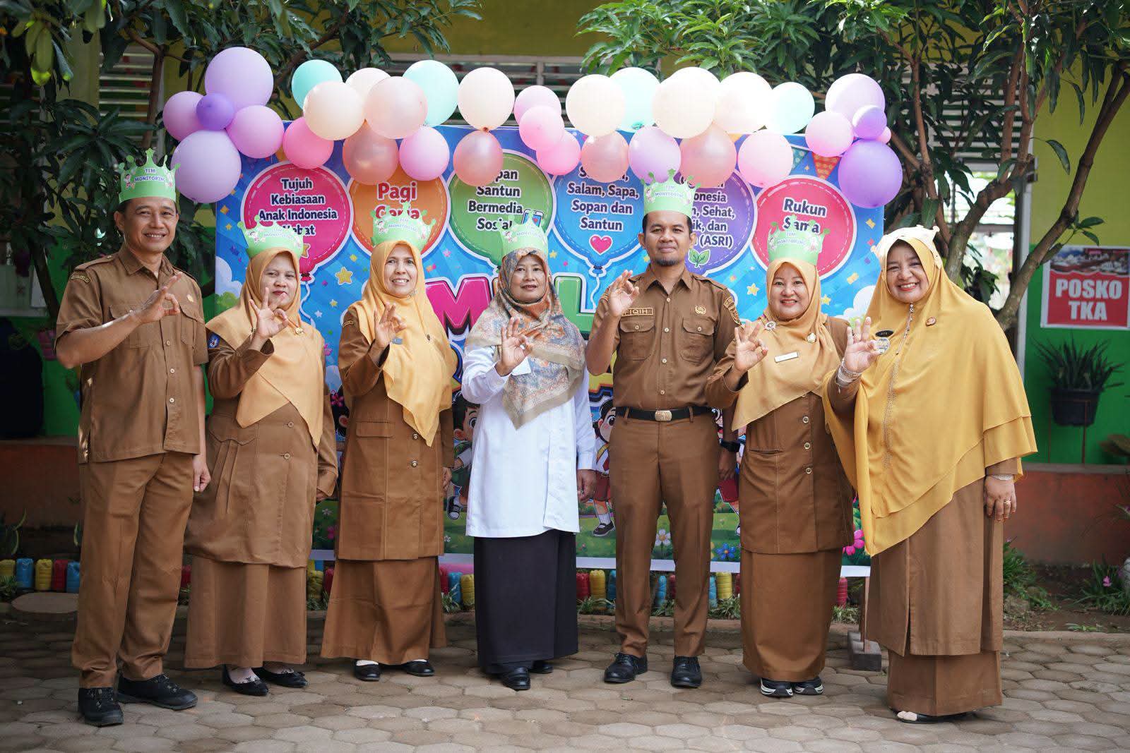 Wali Kota Zulmaeta Ajak Ayah Lebih Aktif Dampingi Pendidikan Anak