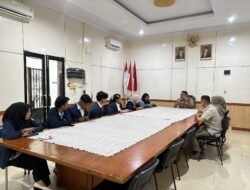 Mahasiswa ULB PKL di Kantor Pertanahan Labuhanbatu, Kasubag TU Berikan Pengarahan