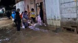 Banjir landang Agam, ratusan warga mengungsi.