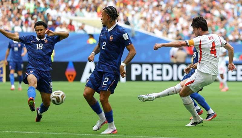 Inggris gilas Prancis 6-4 pada semifinal Piala Dunia 2026.