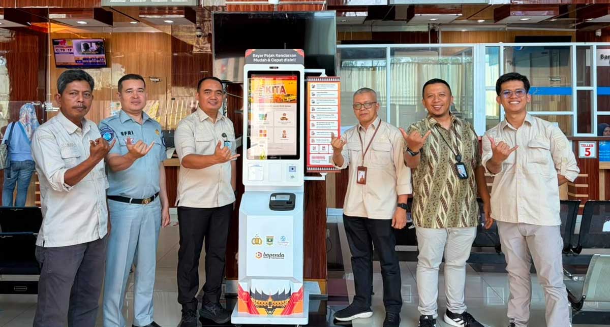 Tim Pembina Samsat Hadirkan Kiosk Pembayaran di Samsat Padang, Permudah Layanan PKB dan SWDKLLJ