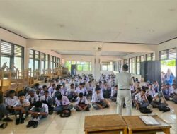 Jasa Raharja Sumbar Tanamkan Budaya Keselamatan Berlalu Lintas kepada Siswa SMKN 8 Padang