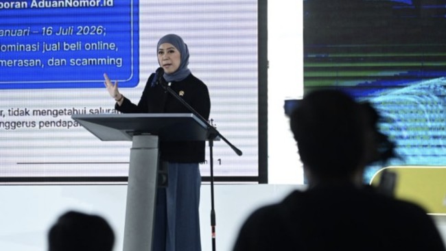 Menkomdigi Meutya Hafid menanggapi konten kreator Bigmo dan ebemartono yang kontennya meresahkan publik.