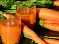 7 Minuman Alami yang Baik untuk Ginjal, Bantu Jaga Fungsi Organ Tetap Optimal