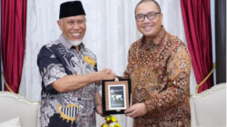 Gubernur Sumbar, Mahyeldi Ansharullah dan Direktur Jenderal Asia Pasifik dan Afrika Kementerian Luar Negeri (Kemenlu) RI
