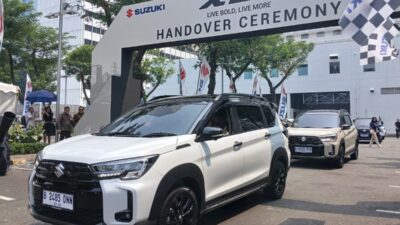Suzuki XL7 Baru Raup 1.300 SPK, Mulai Diserahkan ke Konsumen.