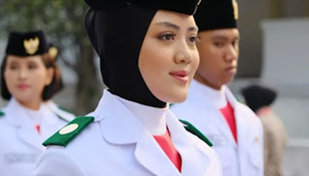 Ulya Kireina Halim, siswi SMAN 2 Padang Panjang sukses Pengibar Bendera Pusaka