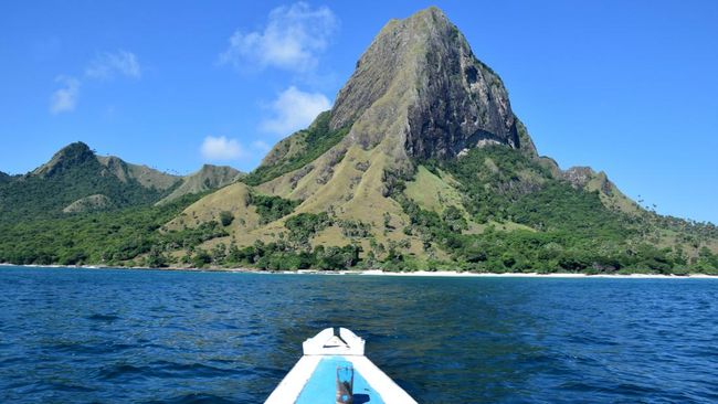 Pulau Nuca Molas yang disebut mirip latar film Moana hingga Jurasic Park ini ada di Indonesia.