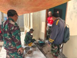 Danramil Kobarkan Semangat Satgas TMMD Bangun Rumah Layak