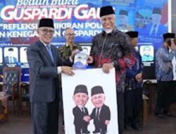 Mahyeldi Hadiri Peluncuran Tujuh Buku Guspardi Gaus, Soroti Pentingnya Warisan Pemikiran