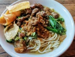 Mi Ayam Dibanjiri Micin dan Saus, Dokter Ungkap Risiko Jika Jadi Kebiasaan