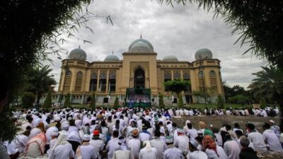Ada beberapa hikmah Maulid Nabi yang bisa jadi bahan perenungan umat Islam.