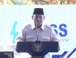 Prabowo Nilai Pimpinan Danantara Layak Dapat Bintang Tanda Kehormatan
