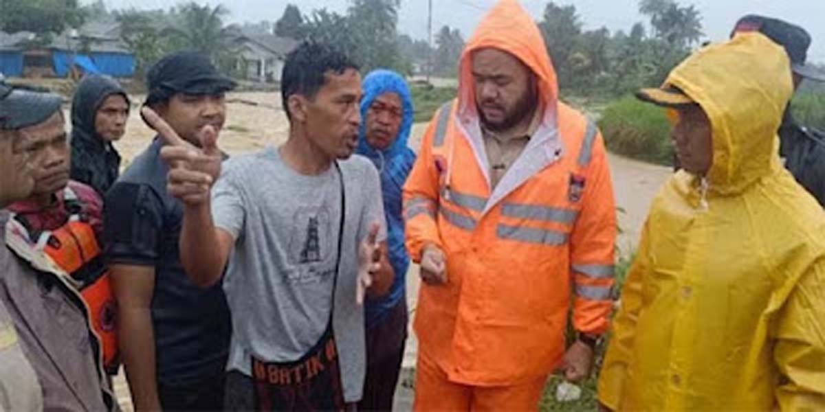 Wali Kota Padang, Fadly Amran turun ke sejumlah lokasi