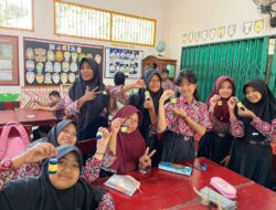 KKN 142 UIN Sunan Kudus Tingkatkan Kesadaran Siswa SDN Muktiharjo 01 Tentang Pemilahan Sampah