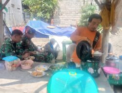 Makan Siang Bersama, Bukti Nyata Kemanunggalan TNI dengan Rakyat di TMMD