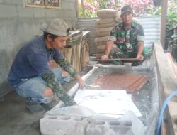 atgas TMMD Utamakan Kualitas Melalui Teknik Pemasangan Keramik yang Tepat