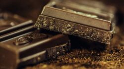 Dark Chocolate, salah satu makanan pereda stres.