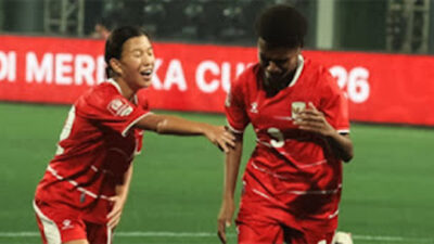 Timnas Putri Indonesia U-16 mengawali Srikandi Merdeka Cup 2026.