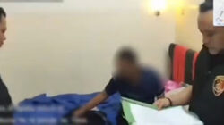 Video penggerebekan kamar kos di Tuban viral.