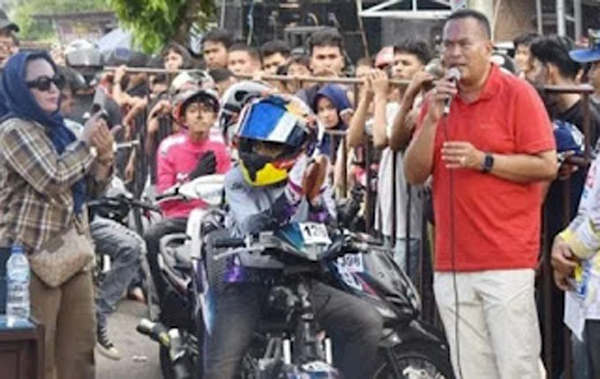 Wali Kota Pariaman Yota Balad membuka Kejuaraan Piala Wali Kota