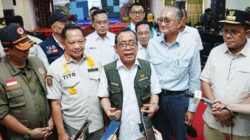 Menko PMK Pratikno mengatakan pemerintah full team tangani gempa NTT.