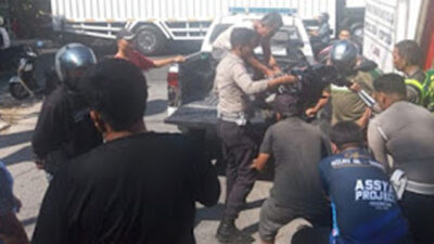 Kecelakaan Honda Vario dan Suzuki Ertiga terjadi