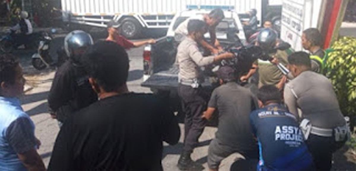 Kecelakaan Honda Vario dan Suzuki Ertiga terjadi